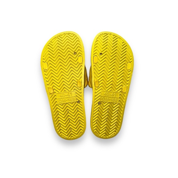 Yellow Quilted Open-Toe Slide Sandals · Size US9/EUR40 (fit size 8) · NWOT - Picture 3 of 6